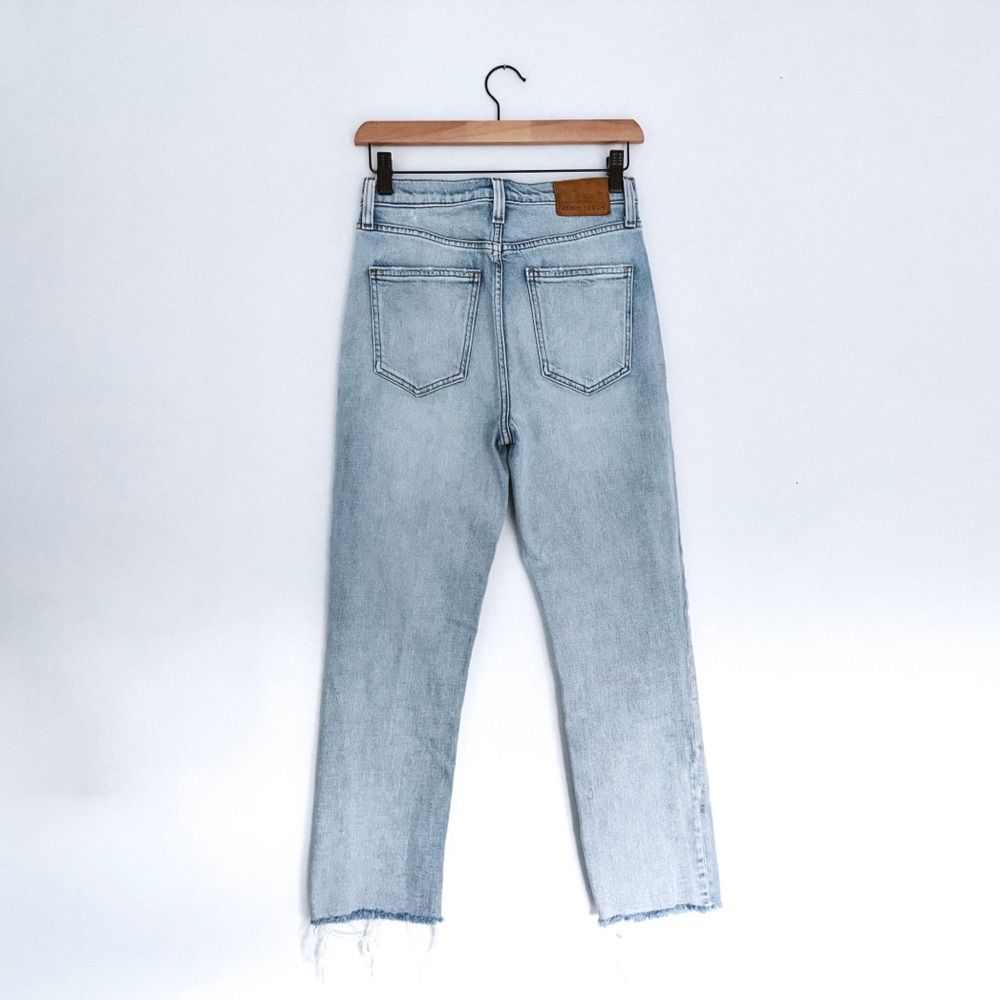 Aritzia Denim Forum Arlo Hi-rise Straight Jean - Size 26 - Picture 2 of 8